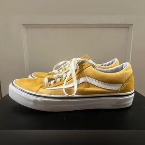Vans classics in yellow. Men’s size 9, women’s size 10.5